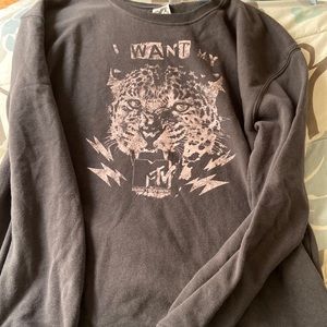 Womens black MTV pull over sweatshirt XL